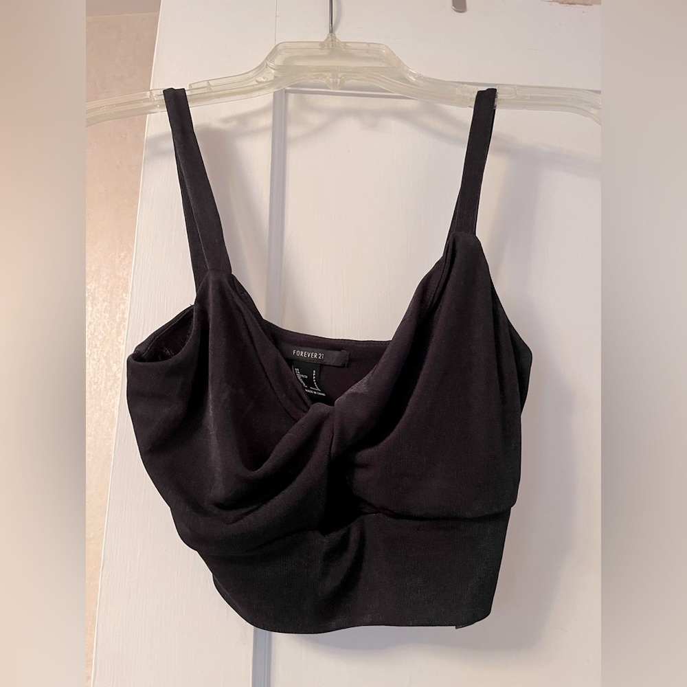 Women’s Black Forever 21 crop top Size S